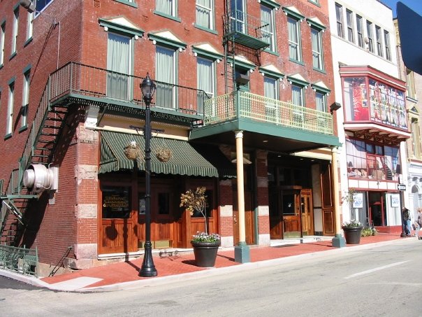 A Visitor's Guide to Downtown Uniontown, PA 